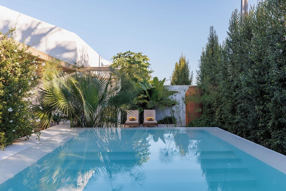 Laranjal Farm House