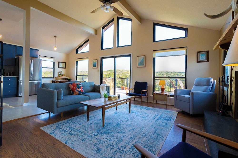 Stargazers Delight Sleeps 12!