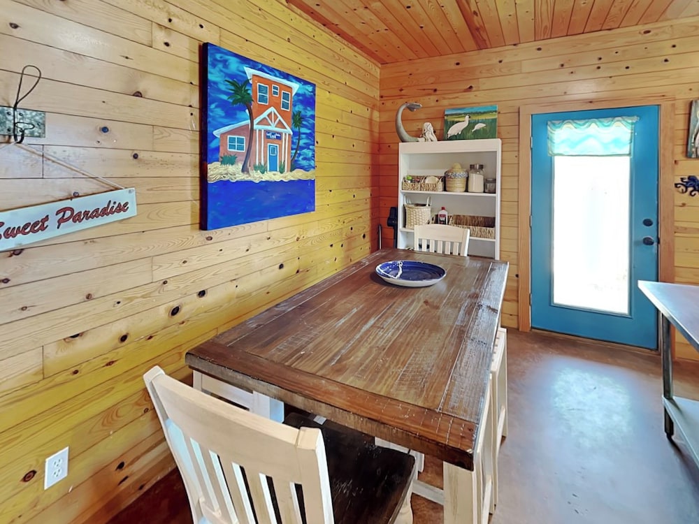 Royal Palm by Silver Sands Vacation Rentals