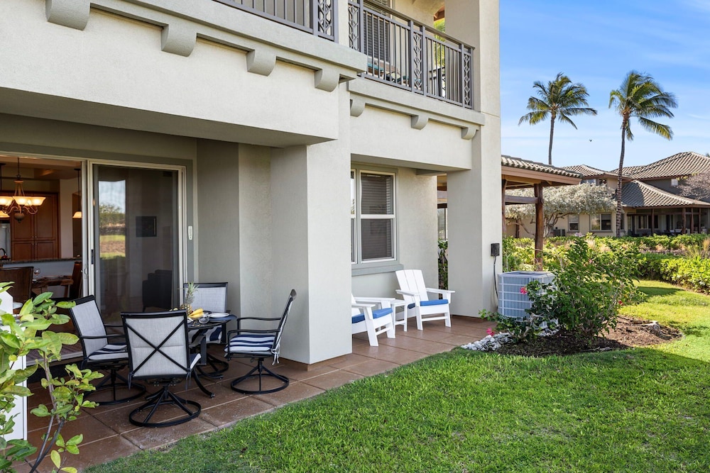 Walk to Restaurants/shopping - Excellent Golf Course Views - Private Beach Access - Vrkcv