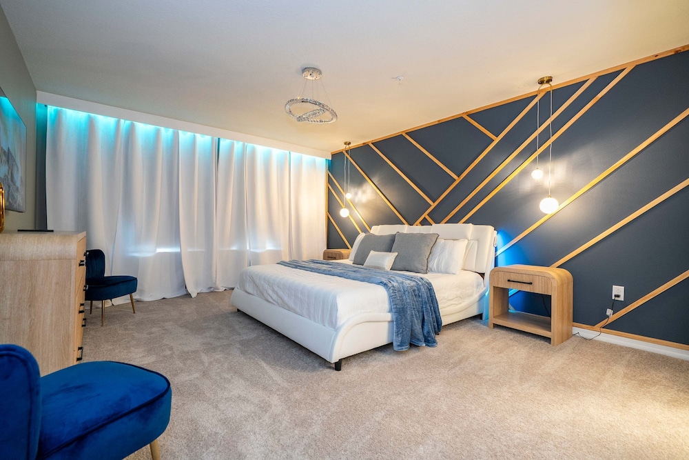 Simply Amazing 5BR Chic Retreat Themed Fun Style