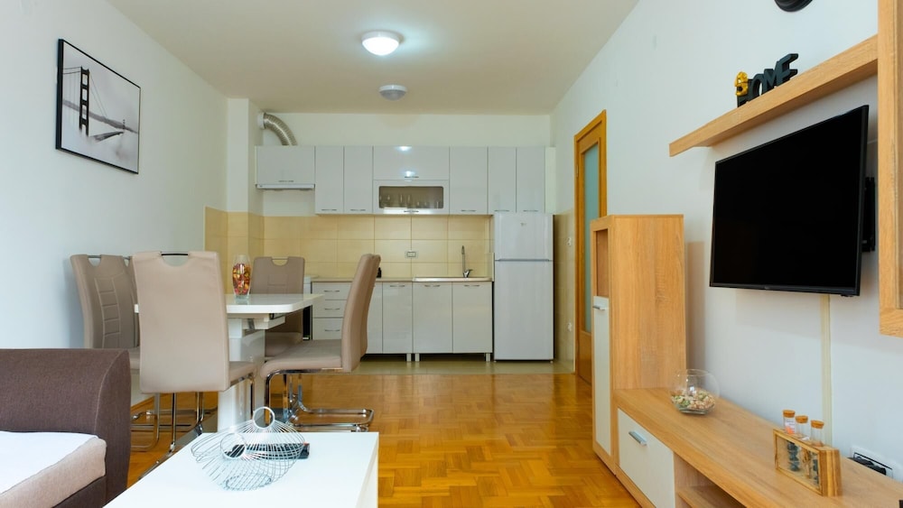 Chic Flat With Balcony Near Beach in Montenegro view 4