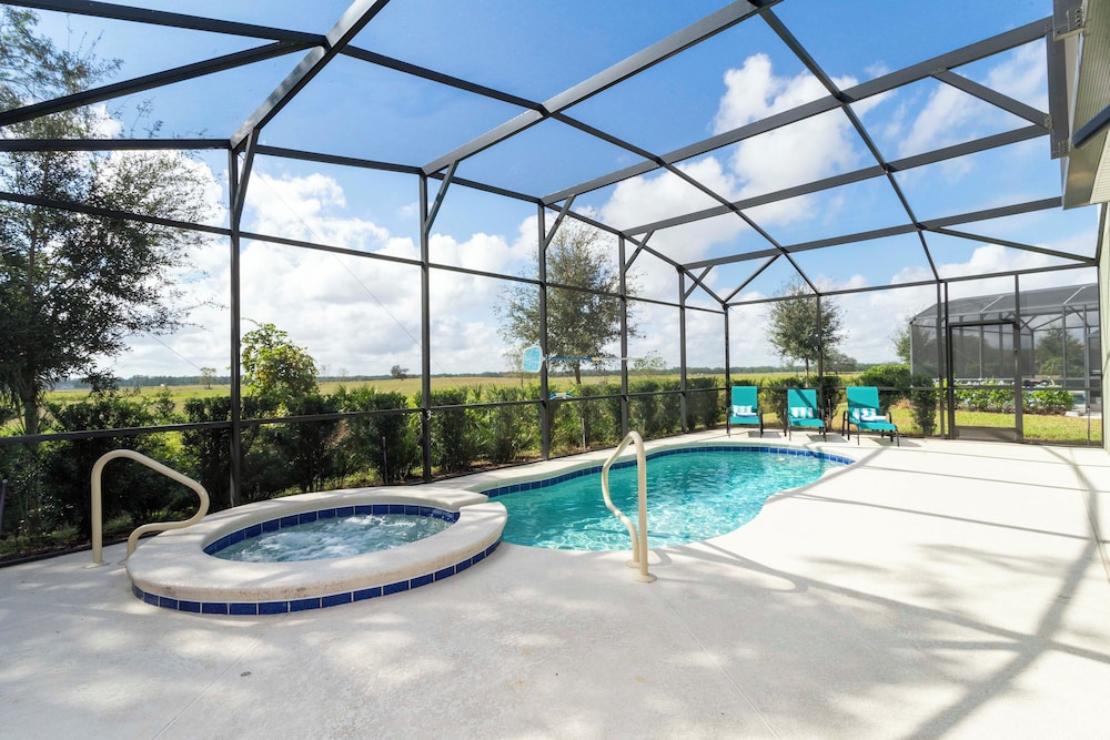Marvelous 7 Bd w/ Pool Close to Disney @ Solterra 6086