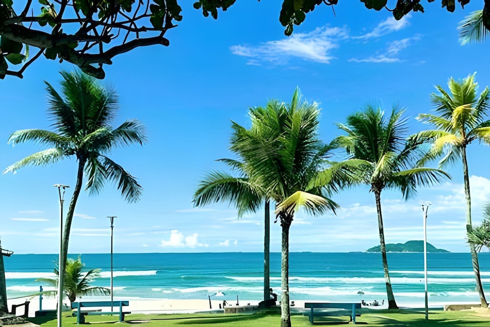 CONDOMINIO PRAIAS DO GUARUJÁ