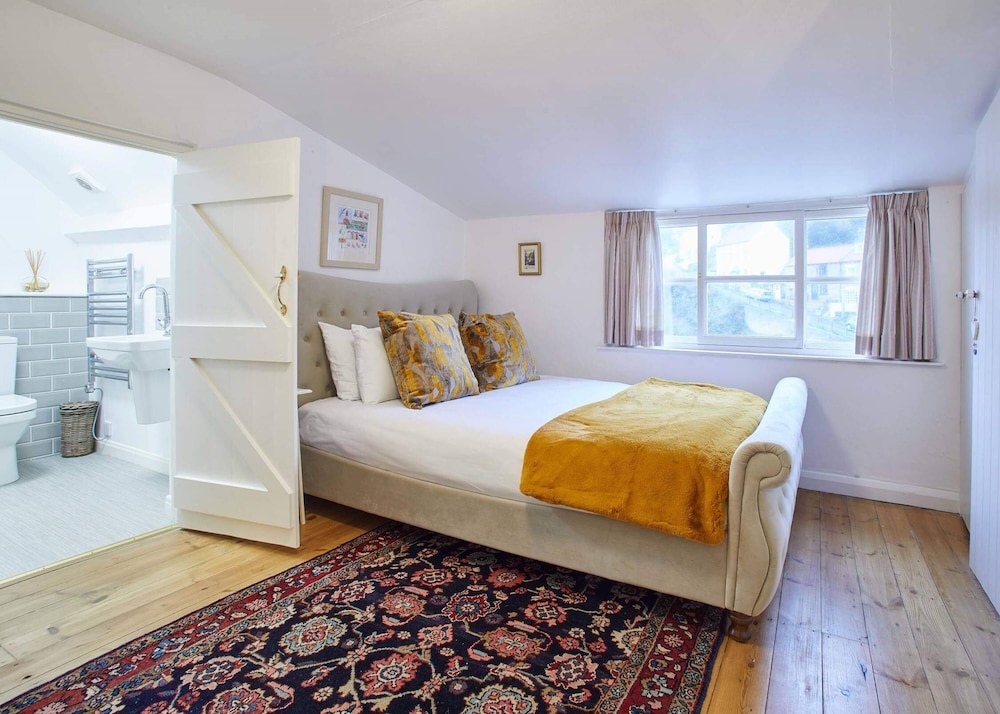 Host Stay Gull s Haven Cottage view 5