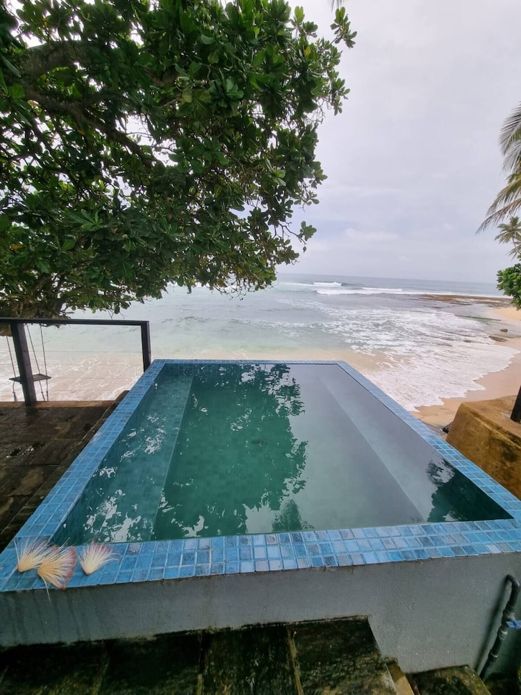 Marleys Beach House