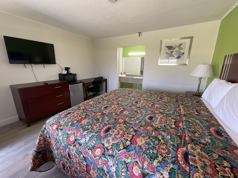 Beaumont Vacations - Executive Inn Suites - Property Image 16
