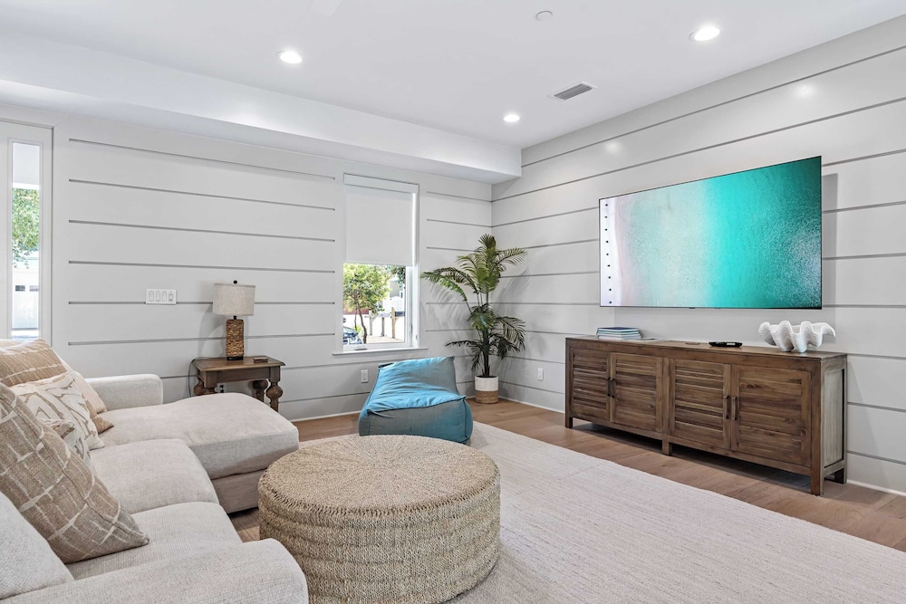 All Decked Out Seagrove by Avantstay Priv Pool+hot Tub, Ocean Views!