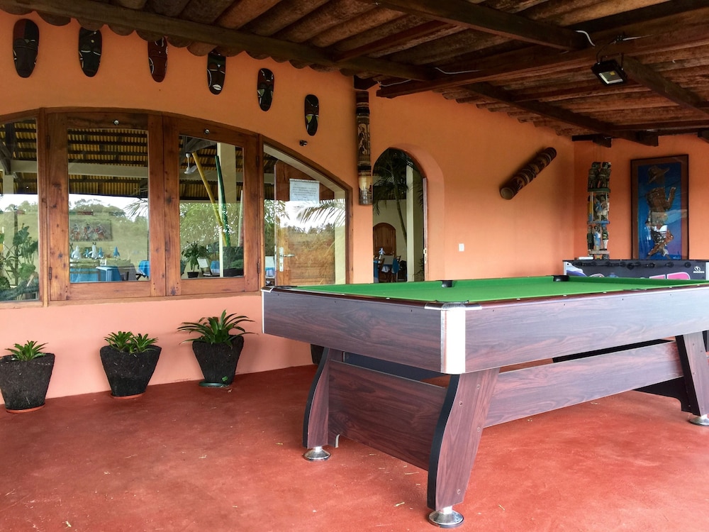 Oasis Lodge