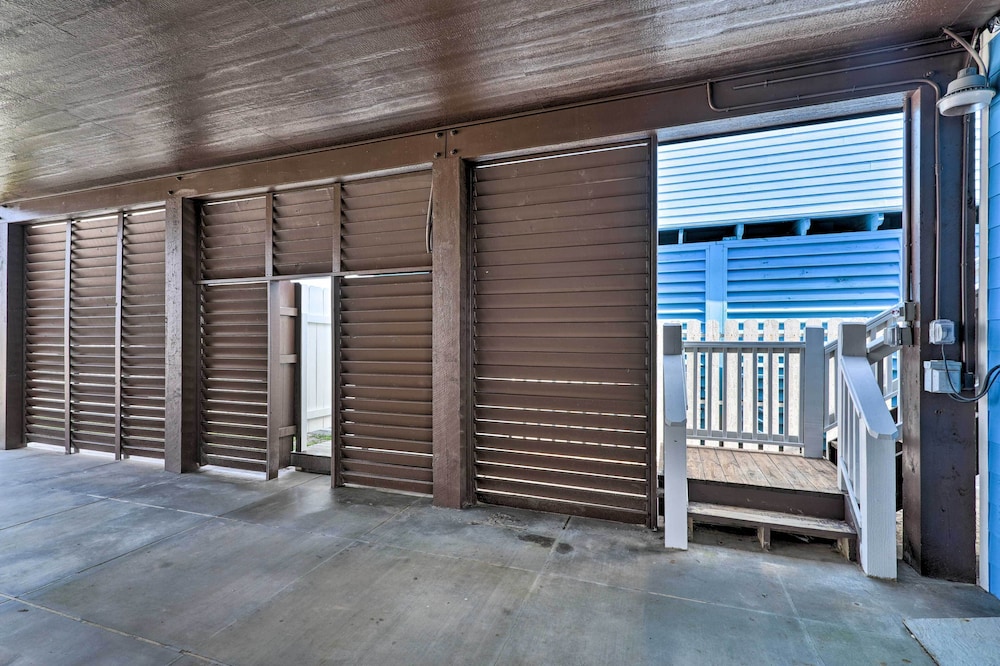 Oceanfront Freeport House w/ Private Beach! view 5