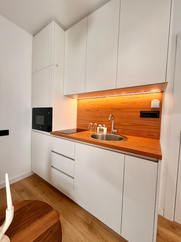 Lunamare Apartments