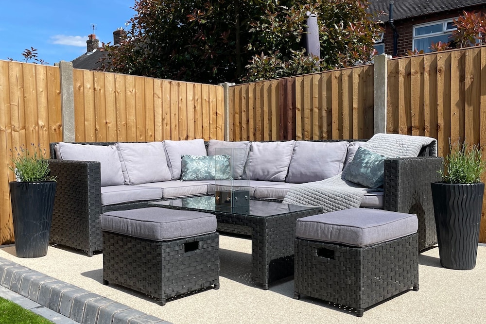 The Dooley, 3-beds, Sleeps 6, Pet Friendly