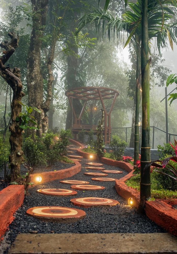 Hunters Hideout Resort