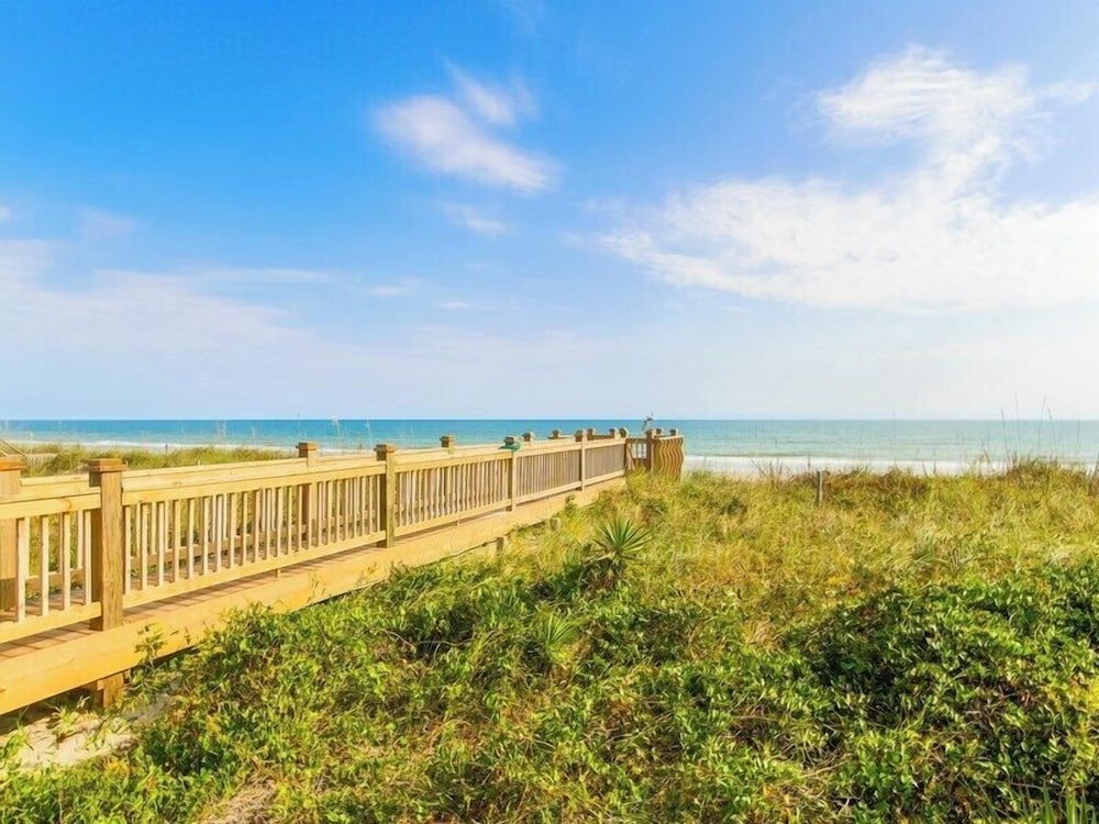 Tournesol by Topsail Realty