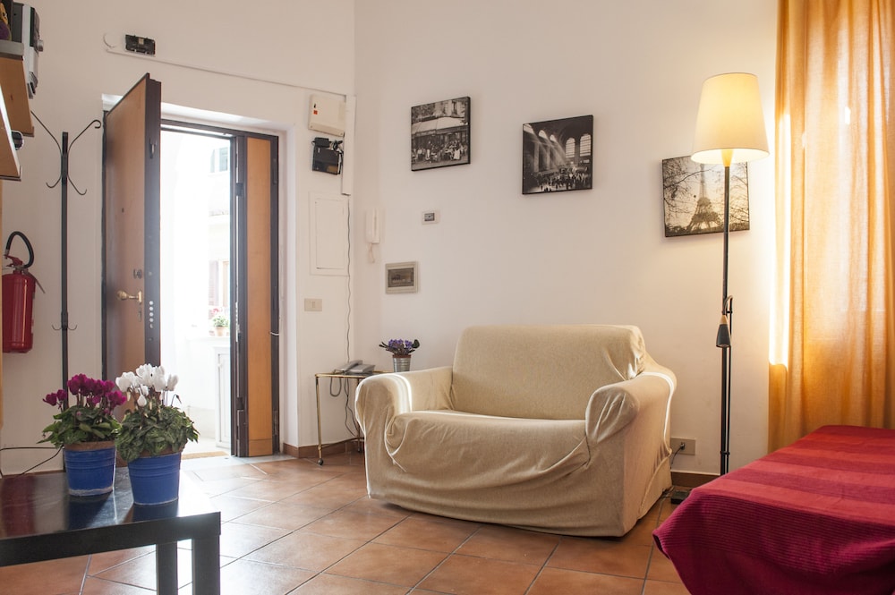 Flatinrome Trastevere