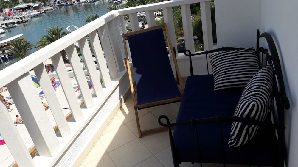 Antonia - 5 m From sea - A5 view 2