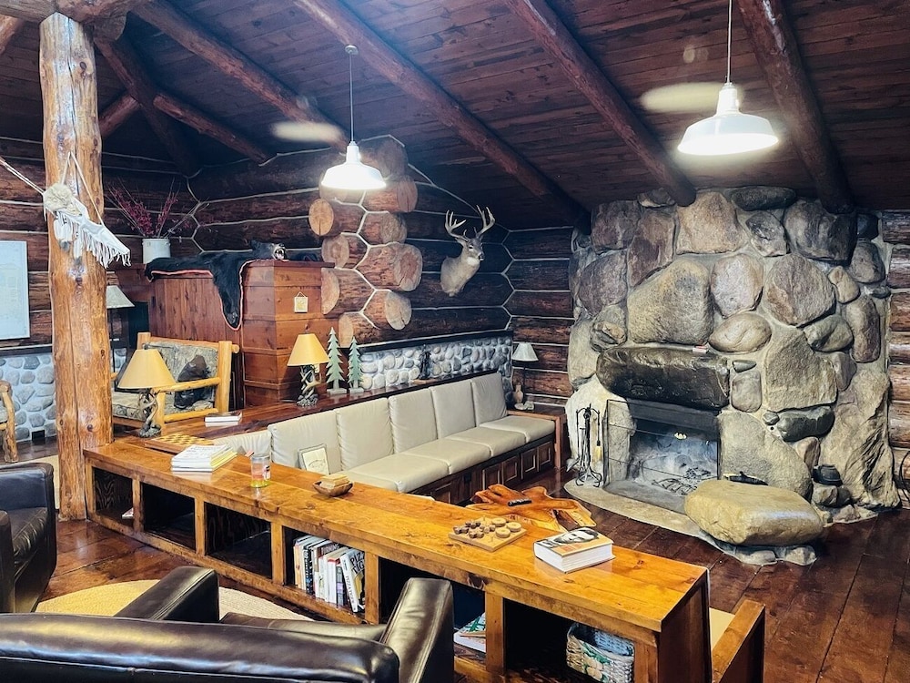 Drummond Island Resort