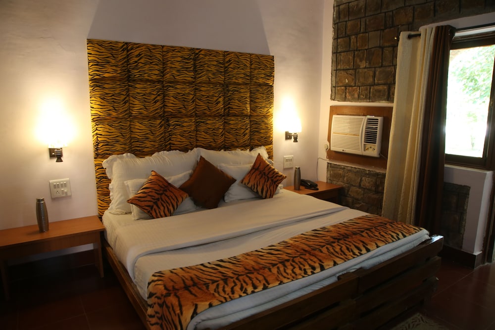 Mogli Jungle Resorts Bandhavgarh view 5