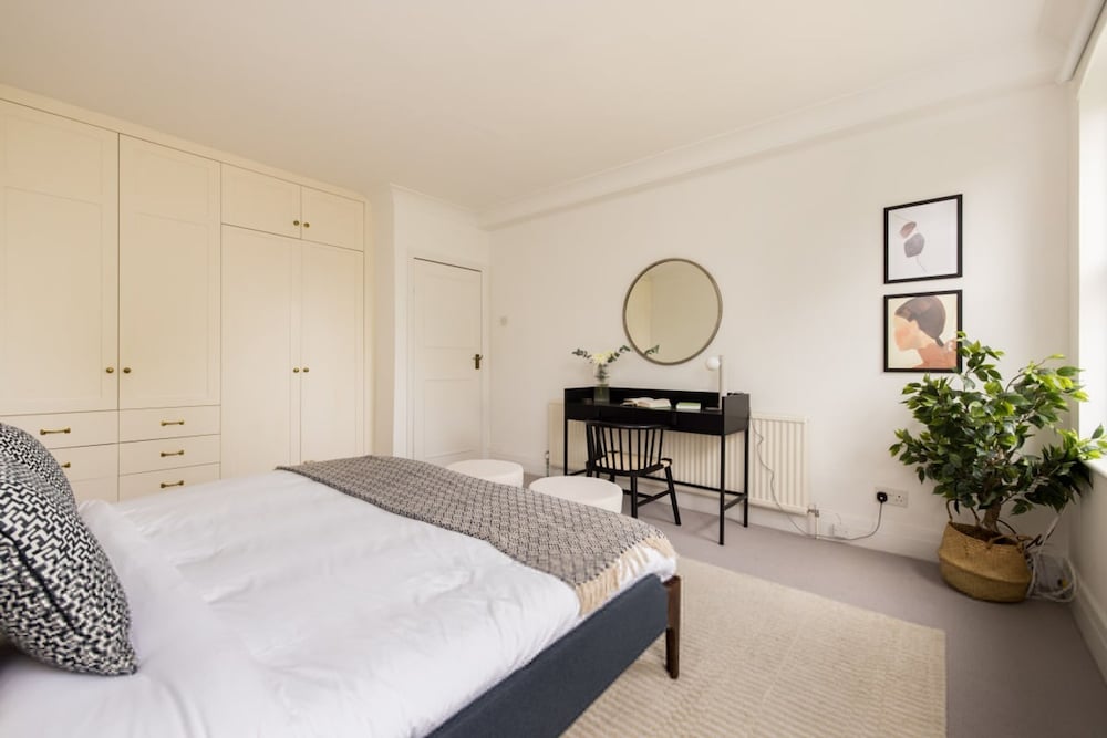 The Philbeach Gardens Place - Lovely 5bdr Flat With Terrace