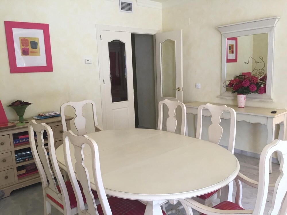 Beautiful 4 Bedroom Duplex Apartment