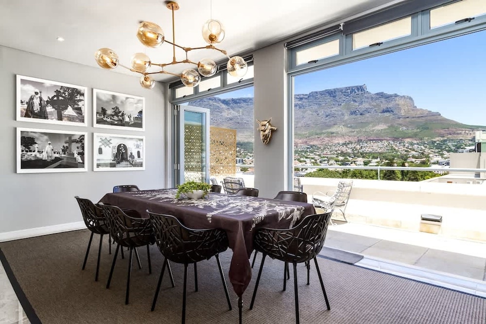 Art Apartment III in Cape Town