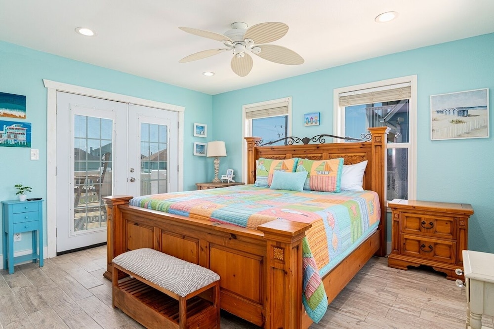 Selah 3 Bedroom Home by RedAwning view 2