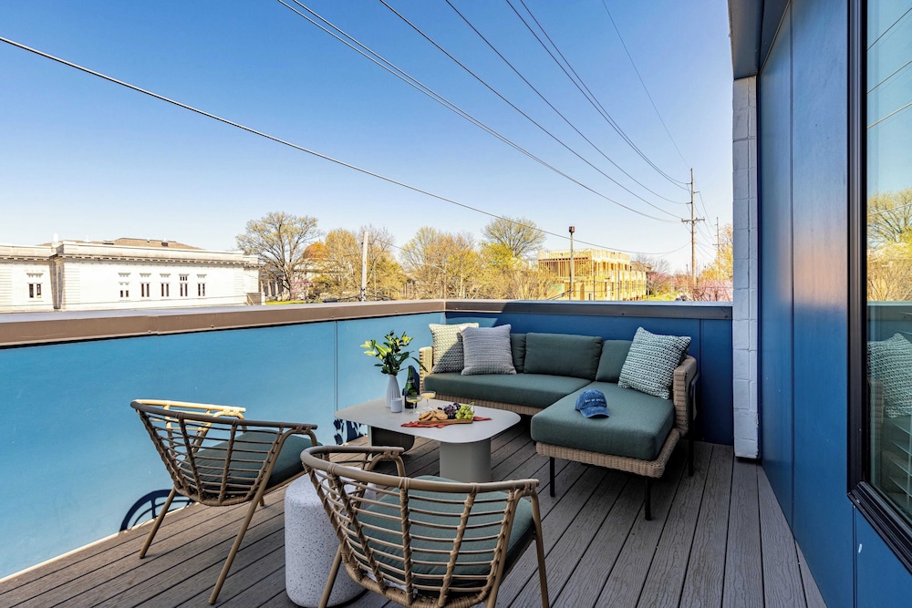 Outrider Buyout- 3 Units by Avantstay Sleeps 36