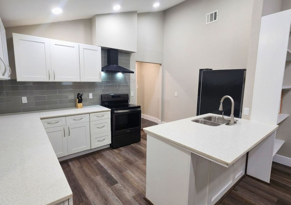 Spacious 3BR Home With Office