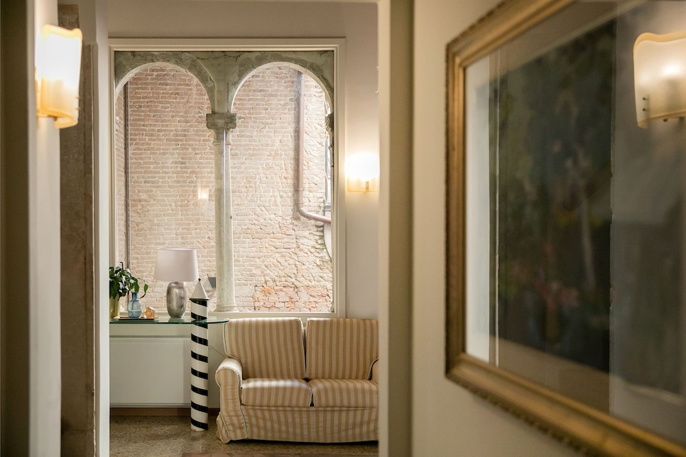 Ca' San Giorgio Relais & Suites