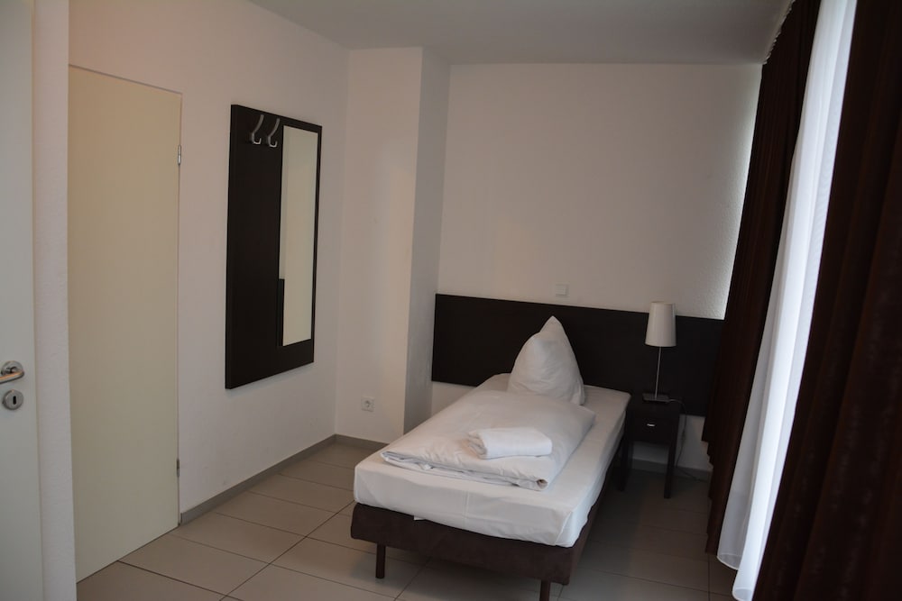 Frankfurt Vacations - Mosel Hotel Frankfurt - Property Image 34