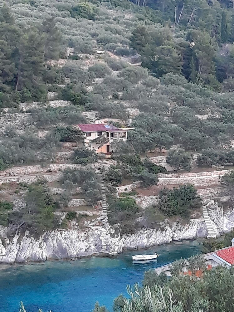 Stone House Oreb