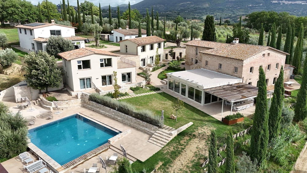 Borgo del Lago