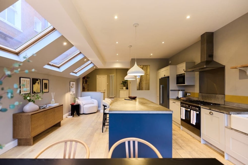The Harlesden Haven - Stunning 4bdr With Garden