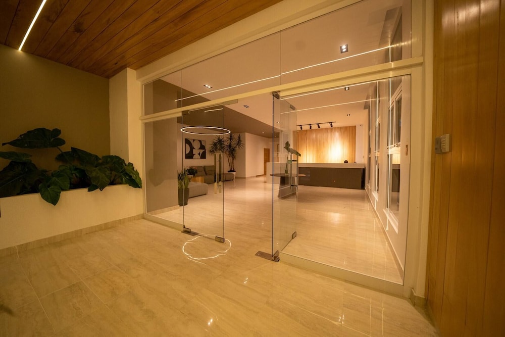 Enjoy Stylish 3br 3, 5b Stylish, Downtown Ocean View