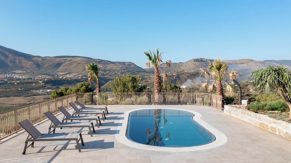 Villa Eos