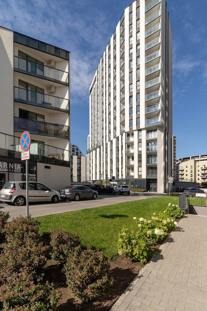 Studio Tauron Arena Kraków by Renters view 4