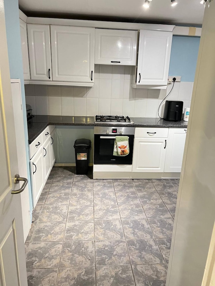 Stylish & Bright 3BR in Headington, Oxford Area