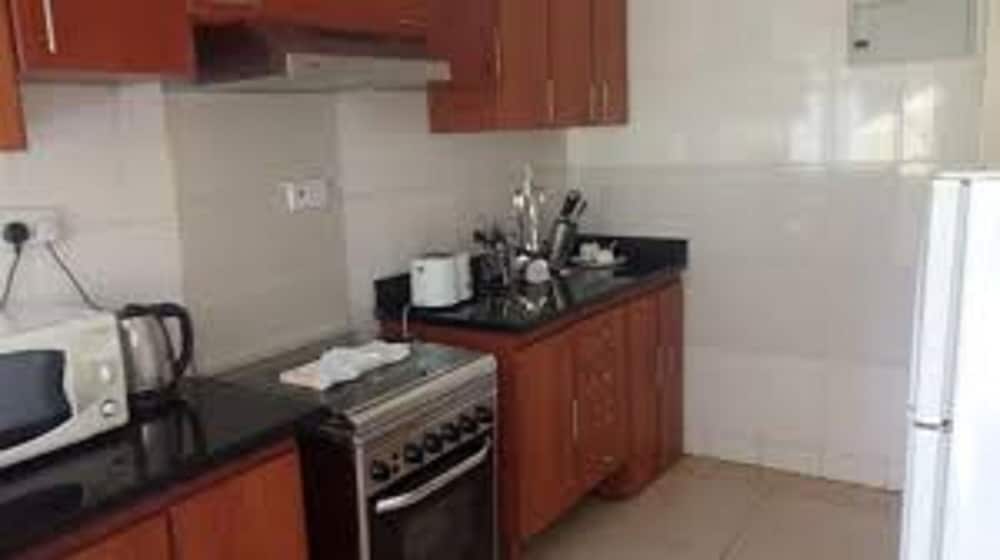 Lighthomez Pinnacle Suites view 5