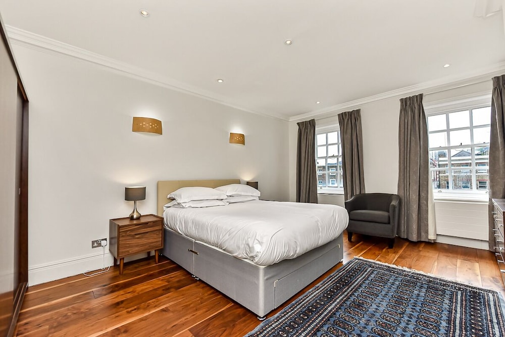 Montagu Square Apartments