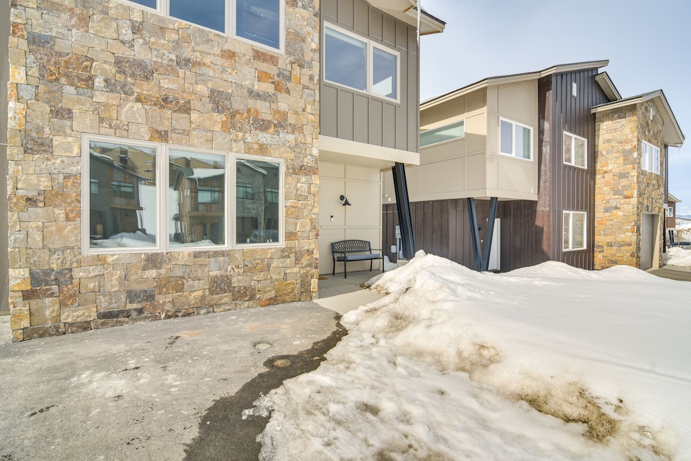 Granby Retreat w/ Community Pool: Ski-in/ski-out! view 5