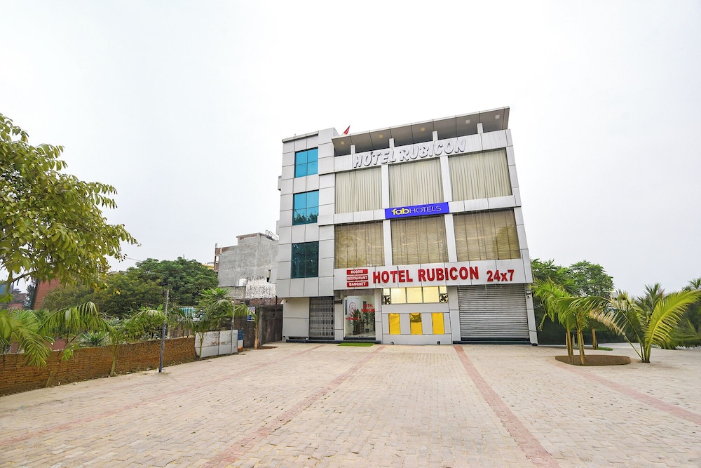 Fabhotel Rubicon