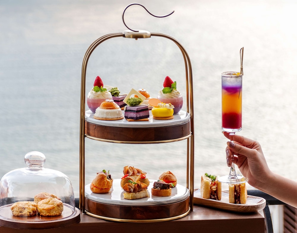 La Festa Phu Quoc, Curio Collection By Hilton 81