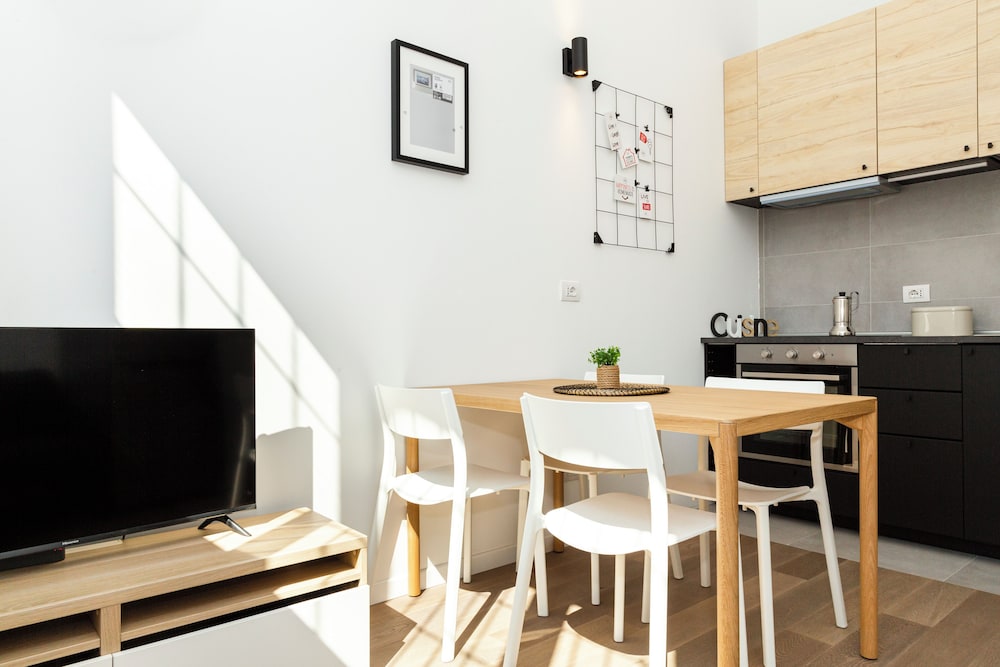 JOIVY Contemporary Apartments