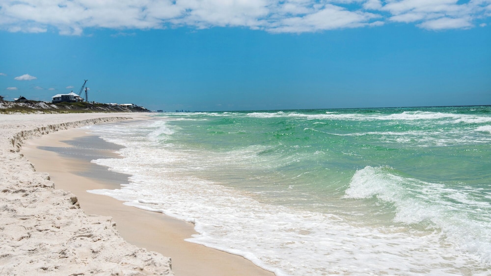 Watersound Beach Retreat Pool & Gulf Views + Free Attraction Tickets!