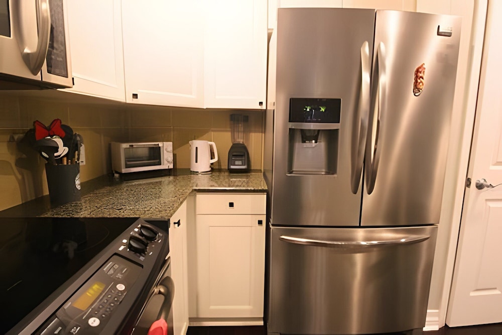 Modern 3BD Retreat 10 Guests Near Disney