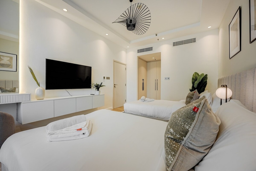 Elegant 4BR - Perfect Stay for Families in Marina