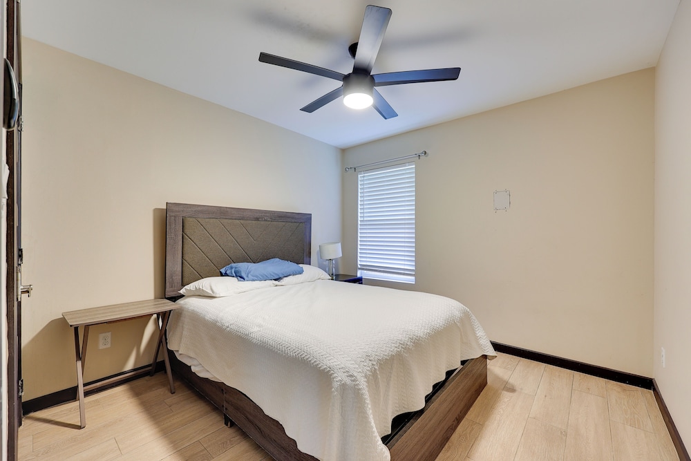 1 Mi to Dtwn Mcallen: Convenient Home Near Parks