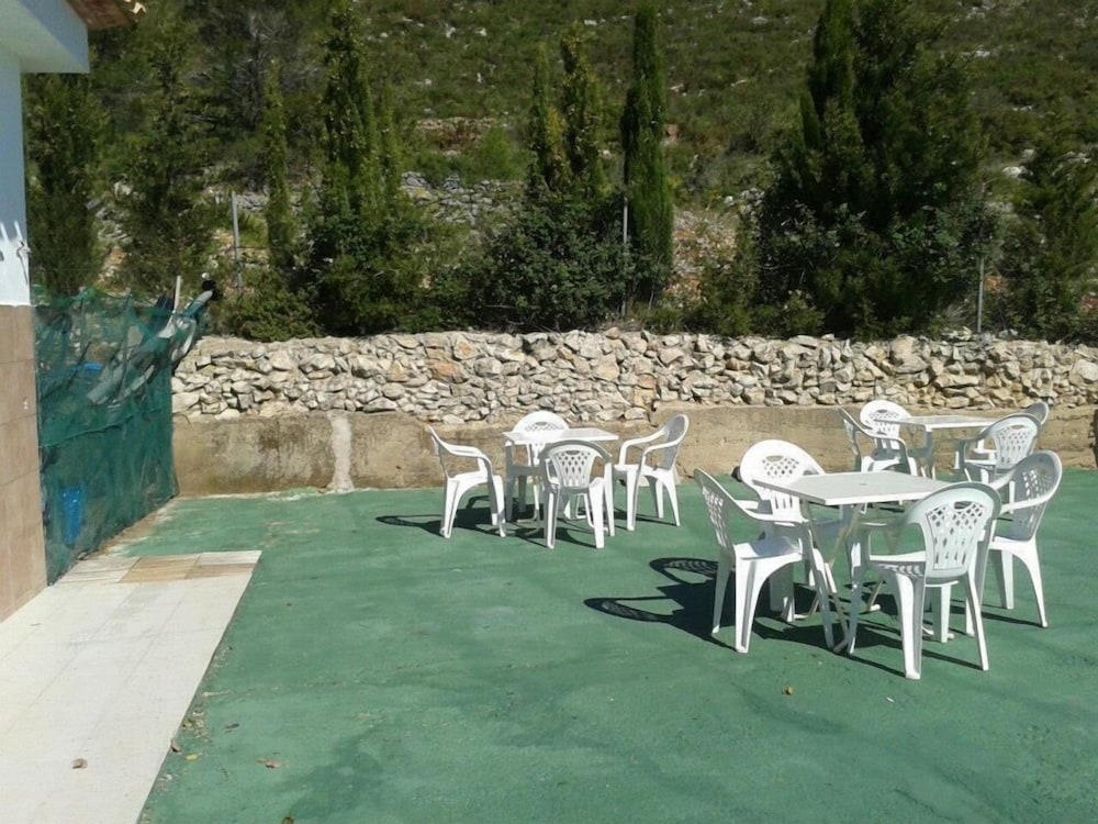Photo 8