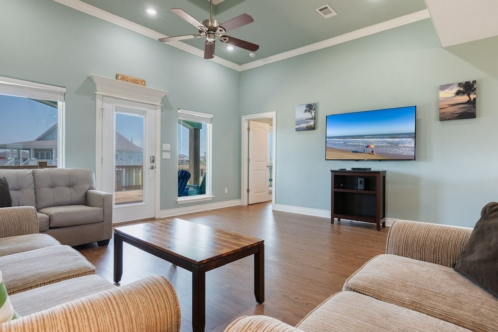 Pelican Post 3 Bedroom Home