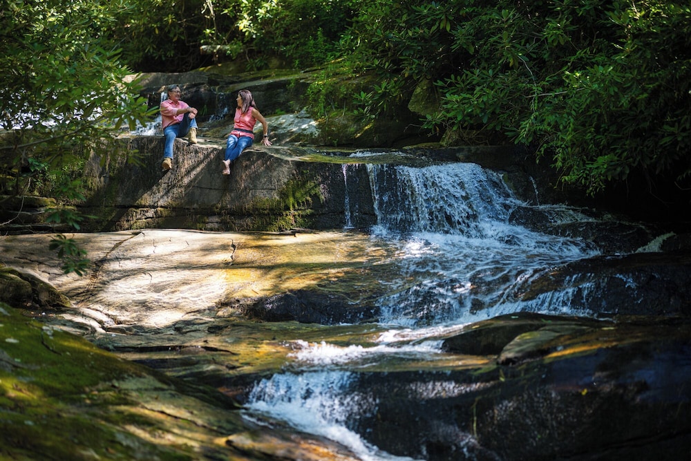 Tuxedo Falls
